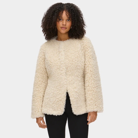 Aligne Jackets & Blazers - NWT ALIGNE DAPHNE BORG COAT